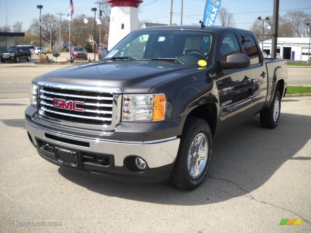 2010 Sierra 1500 SLE Crew Cab 4x4 - Storm Gray Metallic / Ebony photo #3