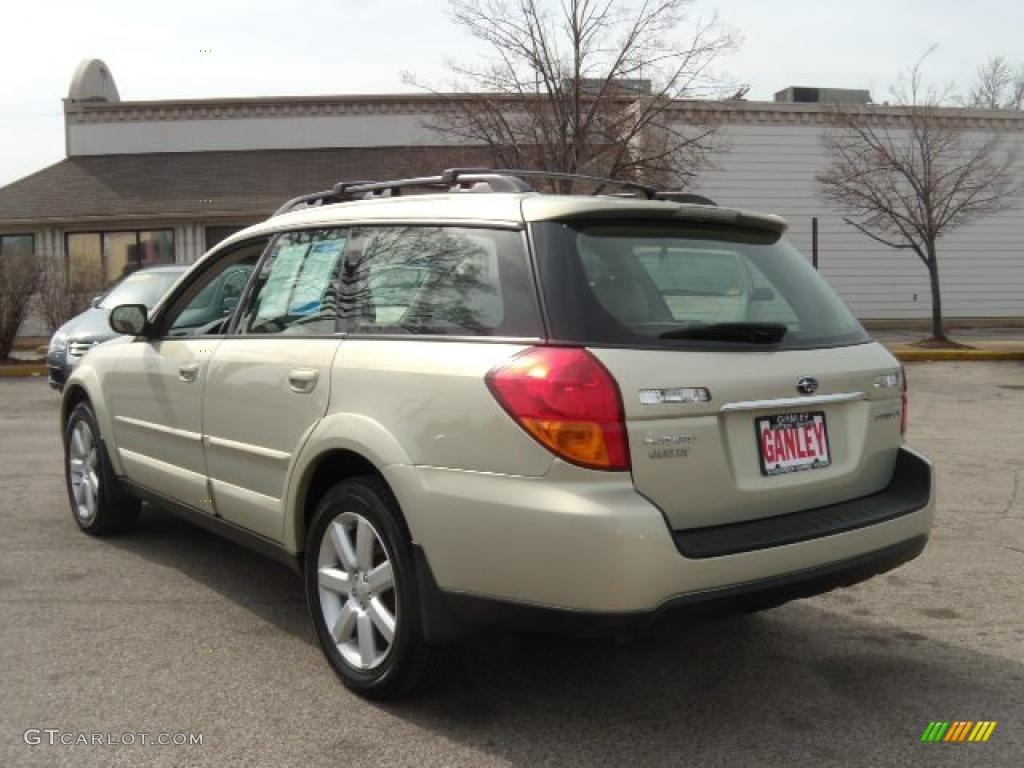2006 Outback 2.5i Limited Wagon - Champagne Gold Opalescent / Taupe photo #3