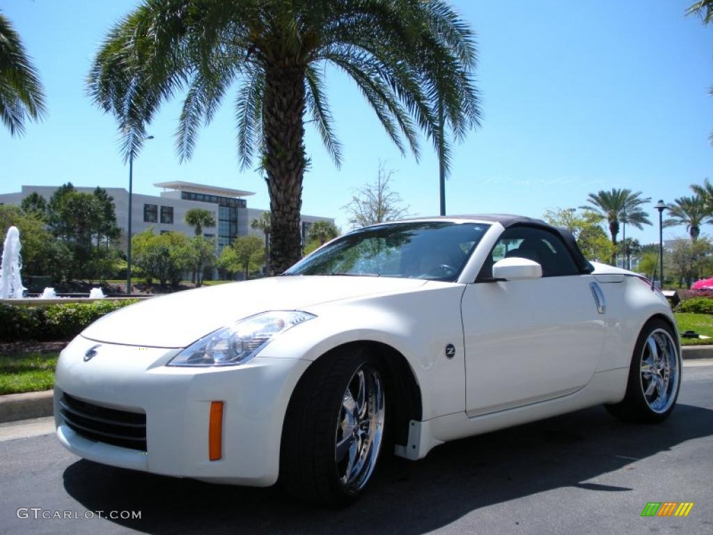 2006 350Z Touring Roadster - Pikes Peak White Pearl / Frost Leather photo #2