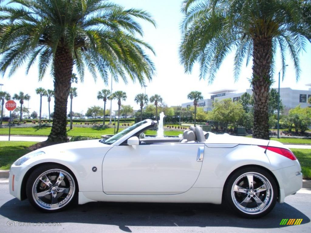 2006 350Z Touring Roadster - Pikes Peak White Pearl / Frost Leather photo #13