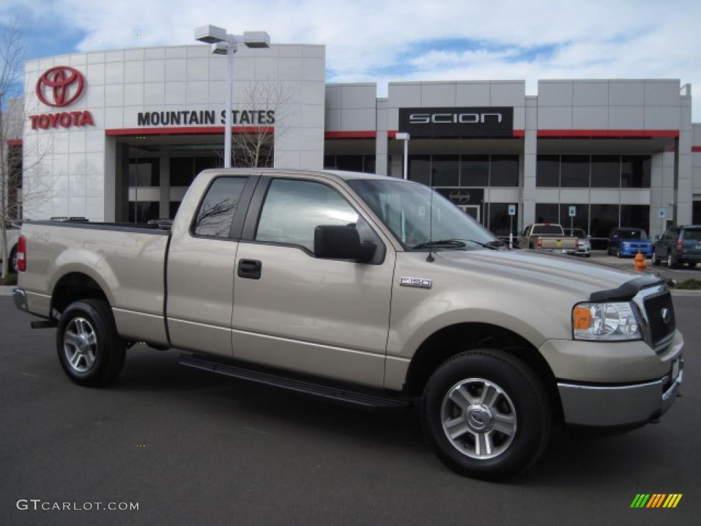 2008 F150 XLT SuperCab 4x4 - Pueblo Gold Metallic / Tan photo #1