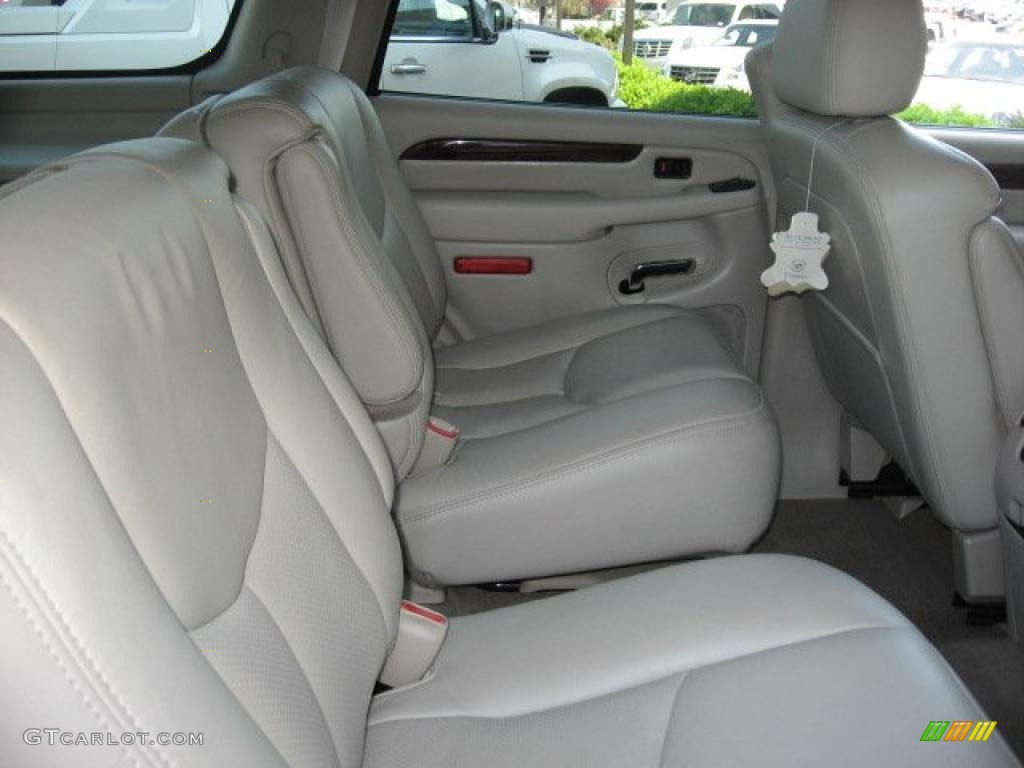 2006 Escalade AWD - Rip Tide Blue / Shale photo #32