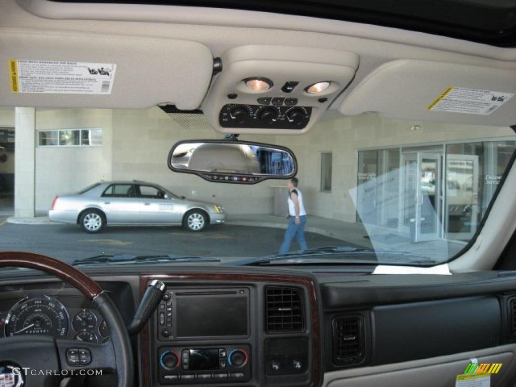 2006 Escalade AWD - Rip Tide Blue / Shale photo #43
