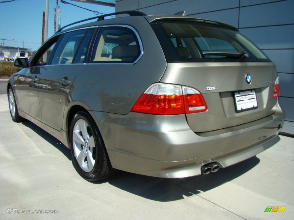 2007 5 Series 530xi Sport Wagon - Olivin Green Metallic / Beige photo #5