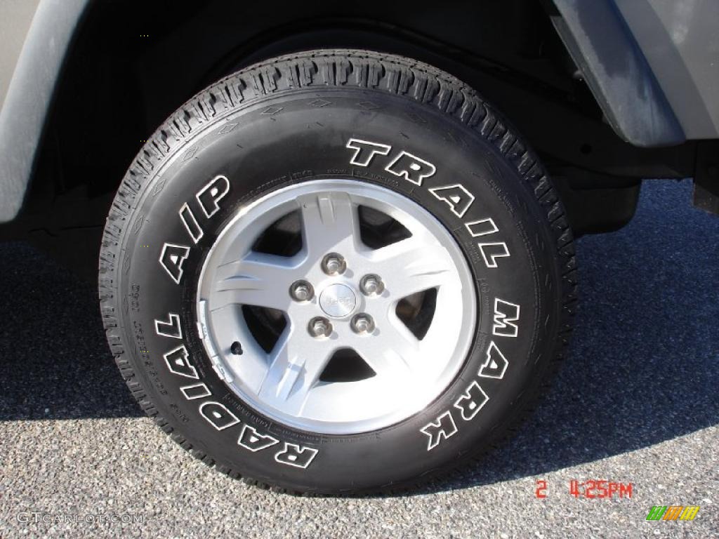 2004 Wrangler Sport 4x4 - Light Khaki Metallic / Dark Slate Gray photo #8