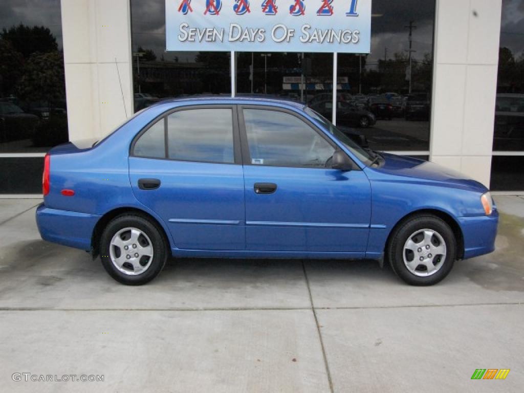 2002 Accent GL Sedan - Coastal Blue / Gray photo #2