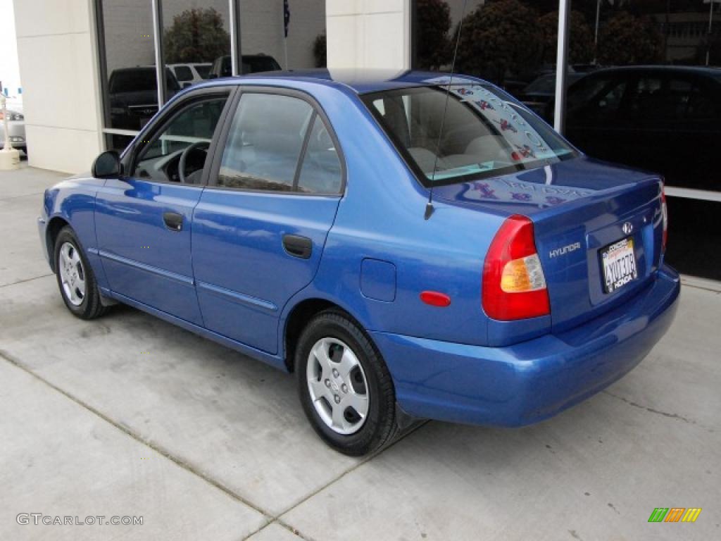 2002 Accent GL Sedan - Coastal Blue / Gray photo #5