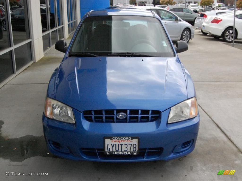 2002 Accent GL Sedan - Coastal Blue / Gray photo #8