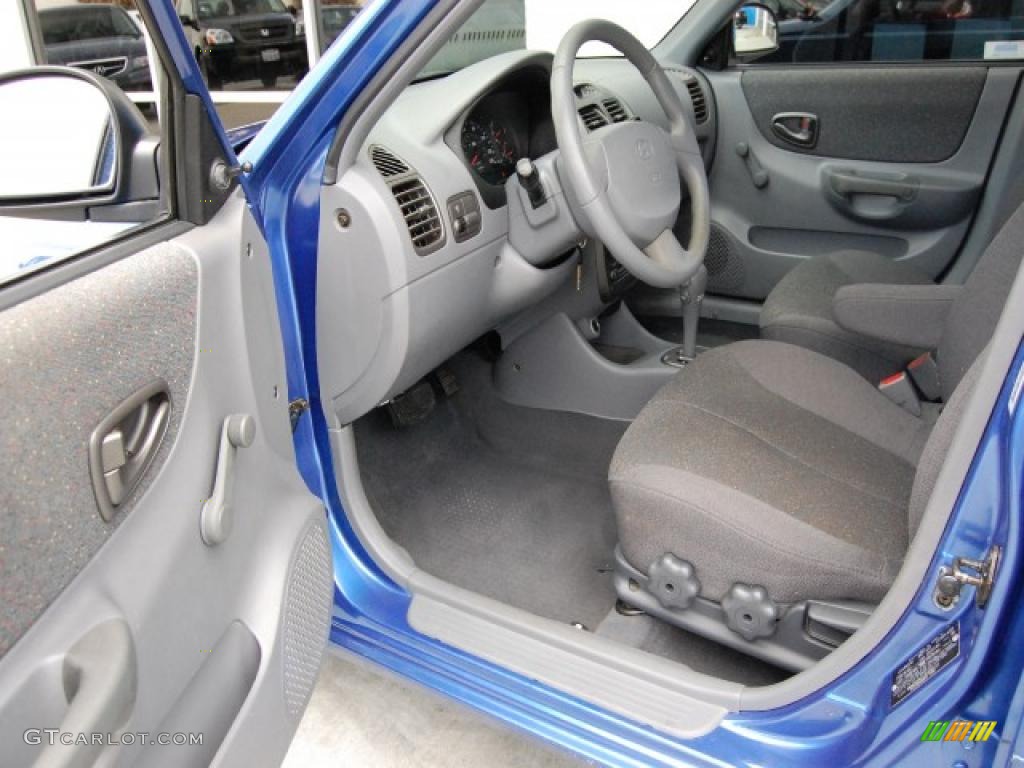 2002 Accent GL Sedan - Coastal Blue / Gray photo #16