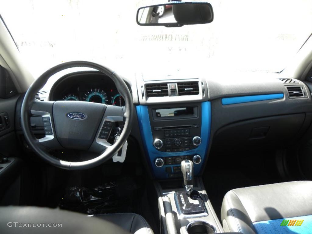 2010 Fusion Sport - Brilliant Silver Metallic / Charcoal Black/Sport Blue photo #3