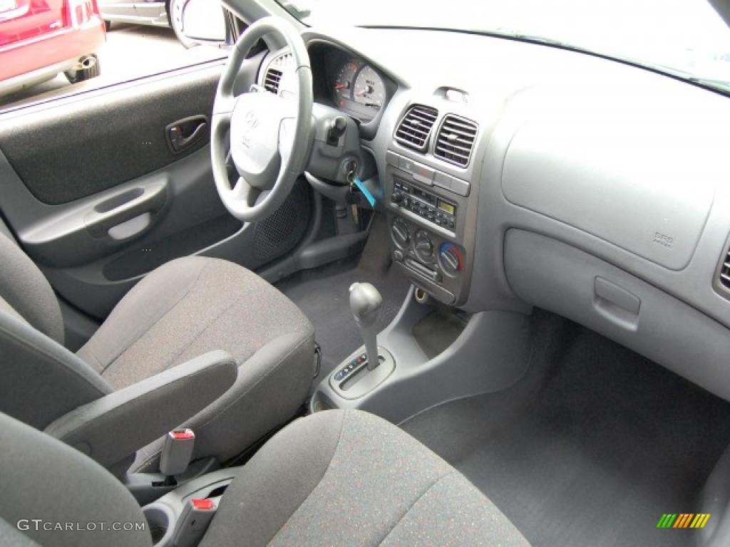 2002 Accent GL Sedan - Coastal Blue / Gray photo #23
