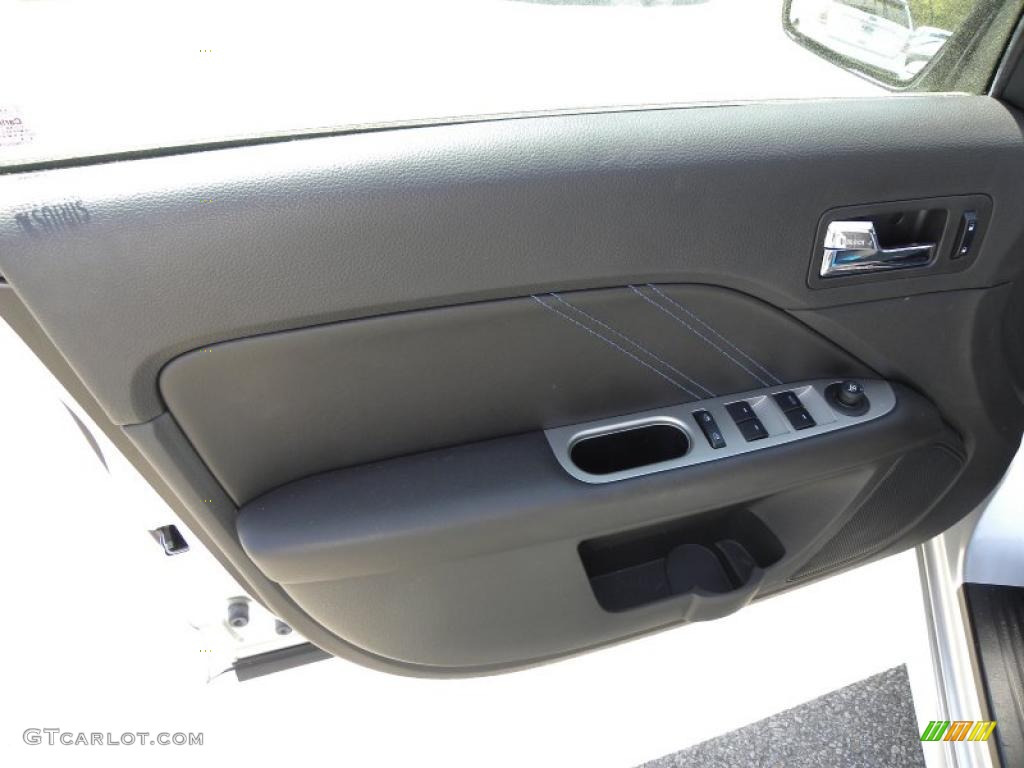 2010 Fusion Sport - Brilliant Silver Metallic / Charcoal Black/Sport Blue photo #6
