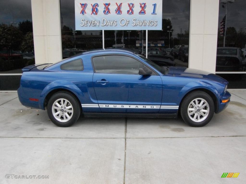 2007 Mustang V6 Premium Coupe - Vista Blue Metallic / Charcoal photo #2