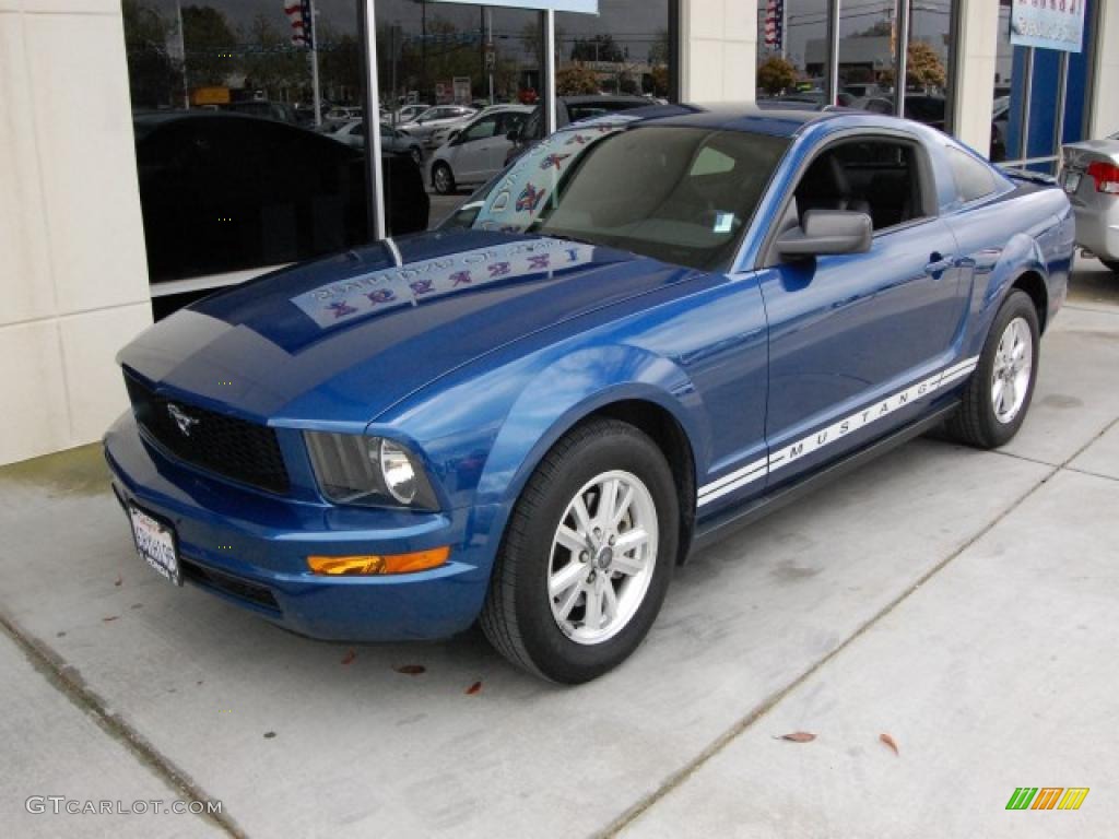 2007 Mustang V6 Premium Coupe - Vista Blue Metallic / Charcoal photo #7