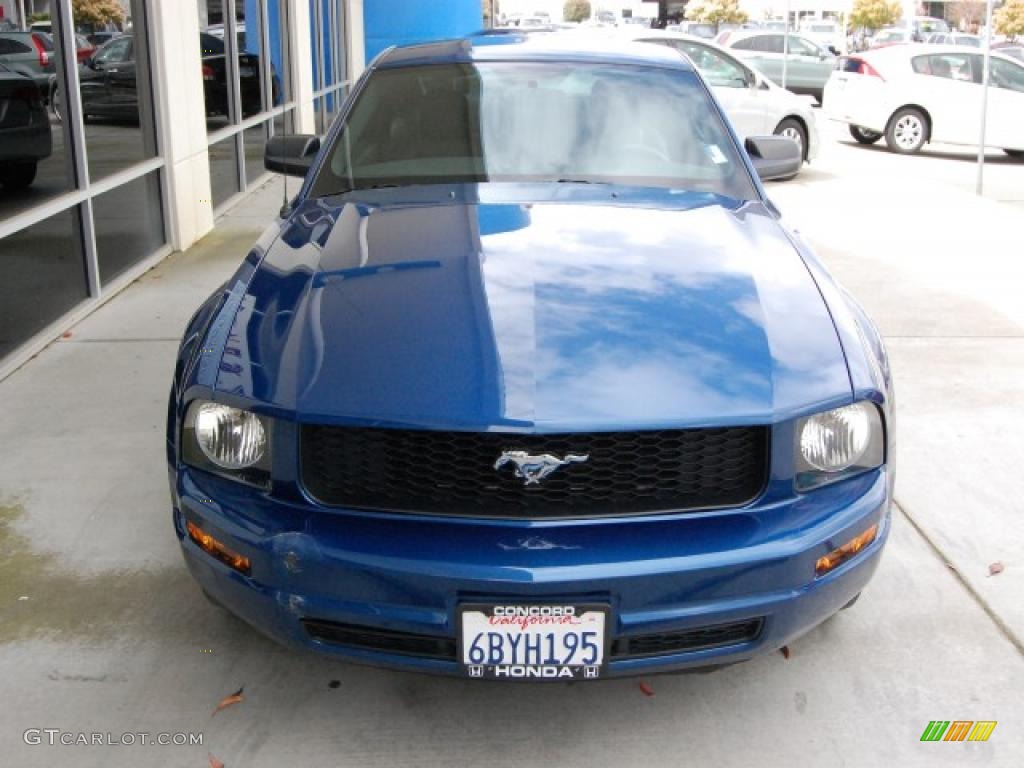 2007 Mustang V6 Premium Coupe - Vista Blue Metallic / Charcoal photo #8