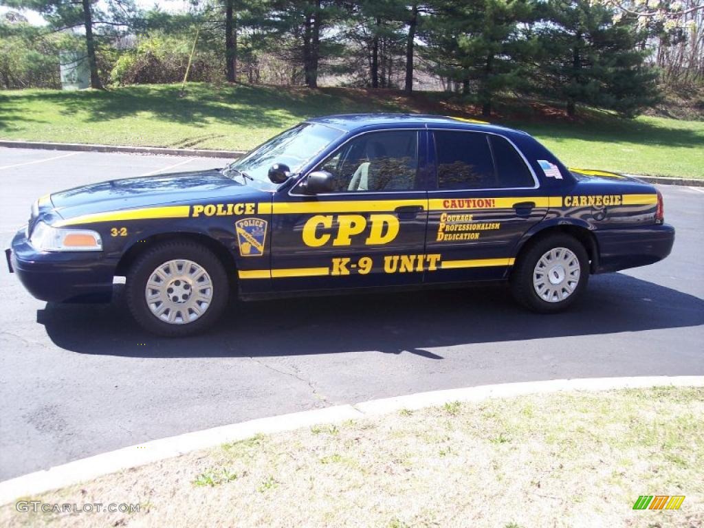 2004 Crown Victoria Police Interceptor - Dark Blue Pearl Metallic / Dark Charcoal photo #21