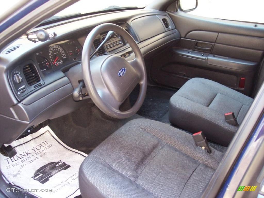 2004 Crown Victoria Police Interceptor - Dark Blue Pearl Metallic / Dark Charcoal photo #45