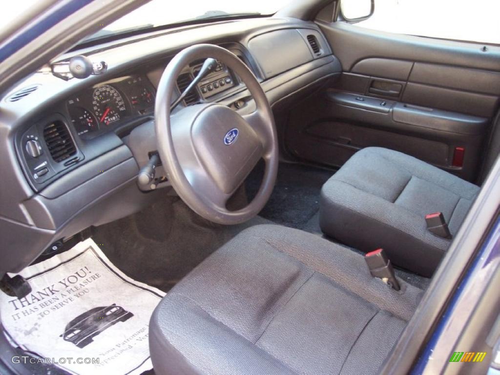2004 Crown Victoria Police Interceptor - Dark Blue Pearl Metallic / Dark Charcoal photo #46