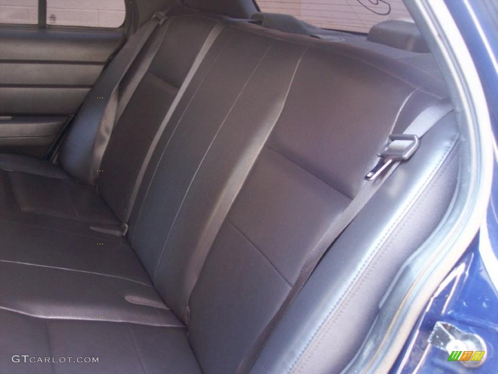 2004 Crown Victoria Police Interceptor - Dark Blue Pearl Metallic / Dark Charcoal photo #61
