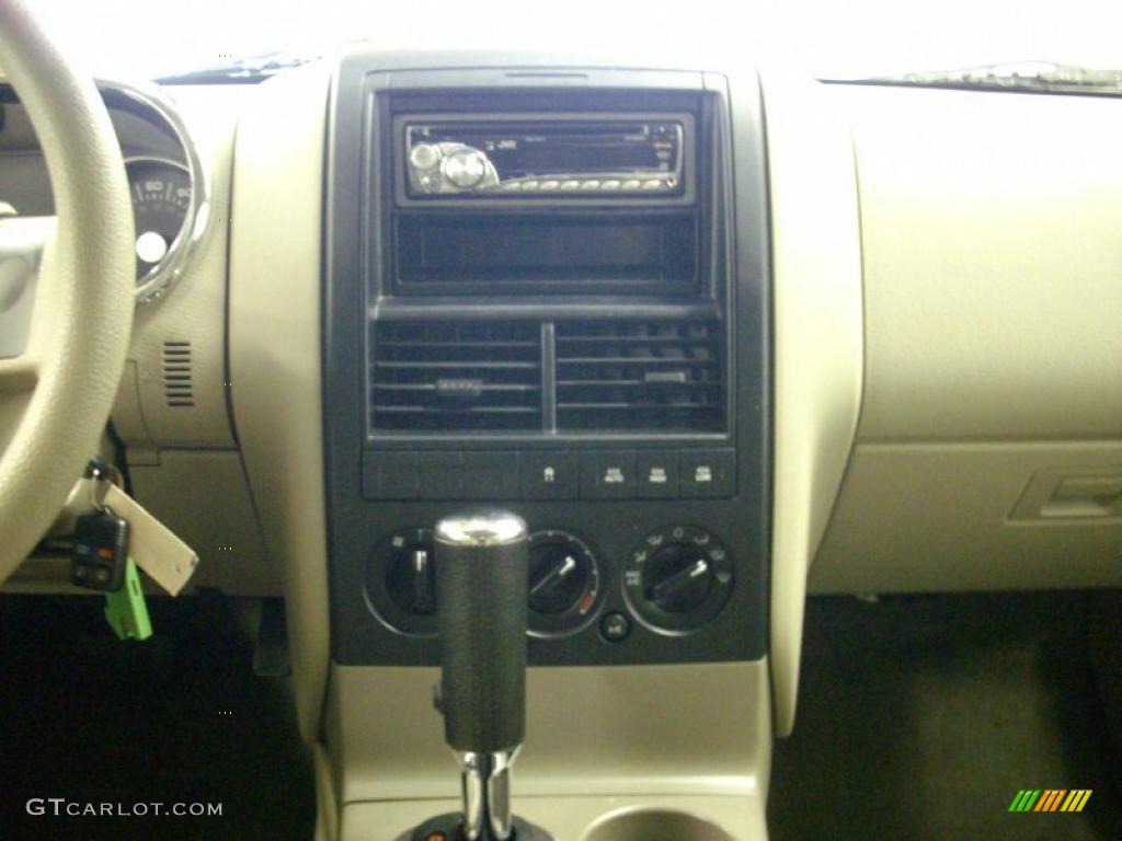 2006 Explorer XLS 4x4 - Silver Birch Metallic / Stone photo #11