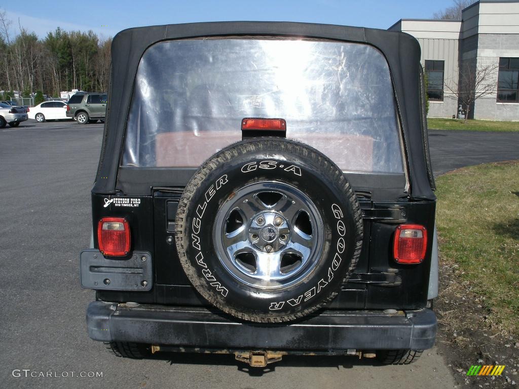 2002 Wrangler X 4x4 - Black / Camel Beige photo #5