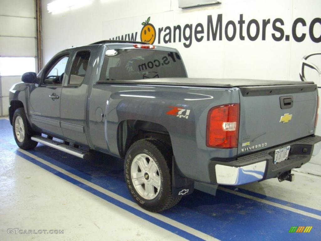 2009 Silverado 1500 LTZ Extended Cab 4x4 - Blue Granite Metallic / Ebony photo #4