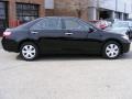 Black - Camry LE Photo No. 2