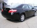 Black - Camry LE Photo No. 3