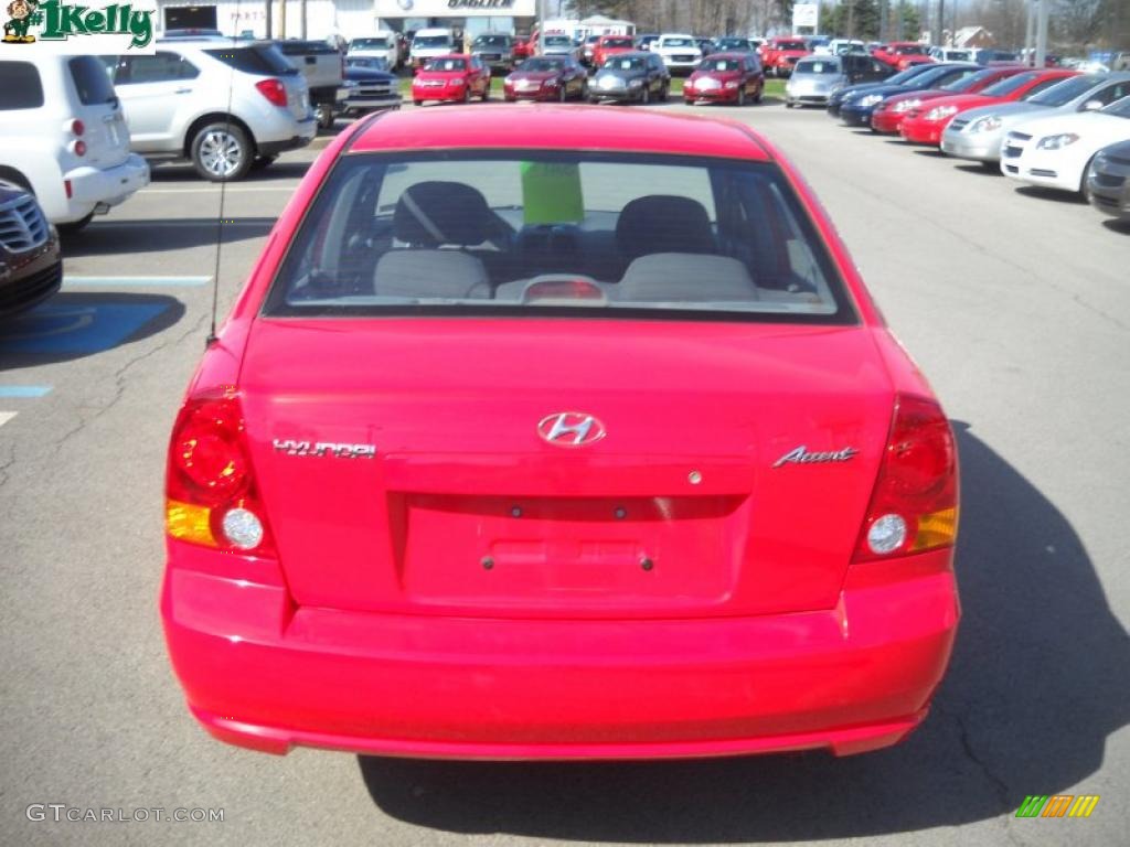 2005 Accent GLS Sedan - Retro Red / Gray photo #4