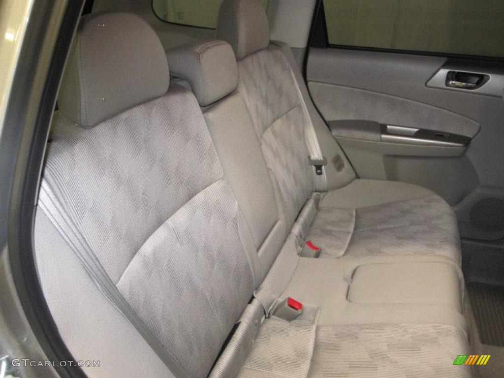 2009 Forester 2.5 X Premium - Steel Silver Metallic / Platinum photo #7