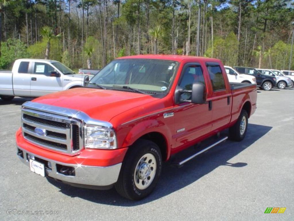 2006 F250 Super Duty XLT Crew Cab - Red Clearcoat / Tan photo #1