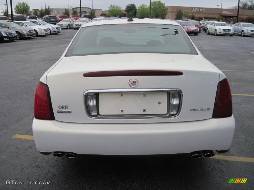 2004 DeVille Sedan - White Diamond / Shale photo #4