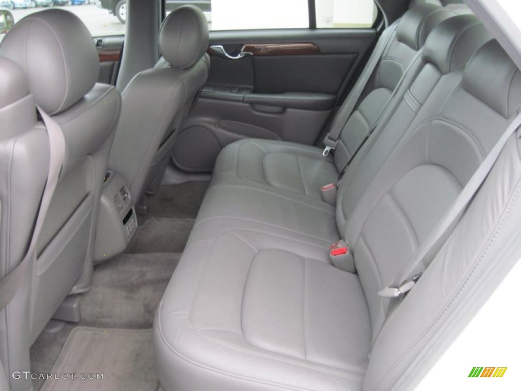 2004 DeVille Sedan - White Diamond / Shale photo #10