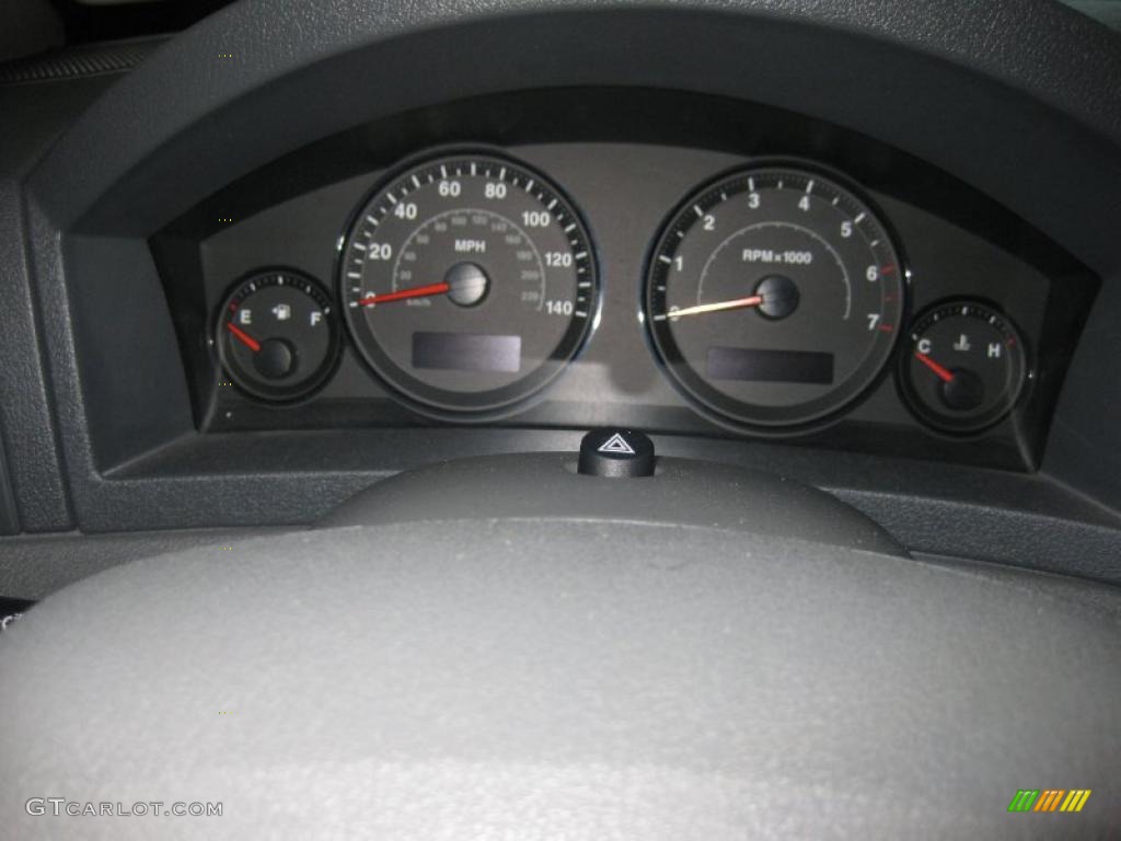 2006 Grand Cherokee Laredo - Stone White / Medium Slate Gray photo #15