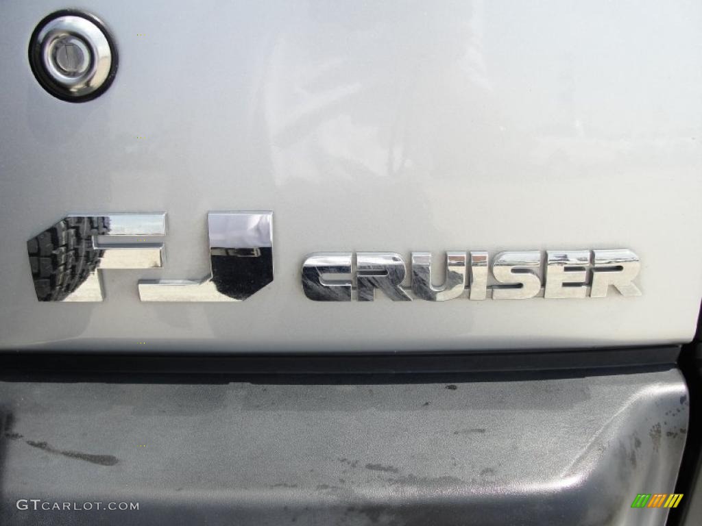 2007 FJ Cruiser  - Titanium Metallic / Dark Charcoal photo #22