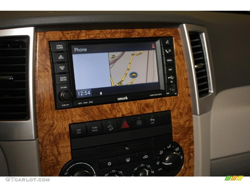 2008 Grand Cherokee Limited 4x4 - Jeep Green Metallic / Dark Khaki/Light Graystone photo #17