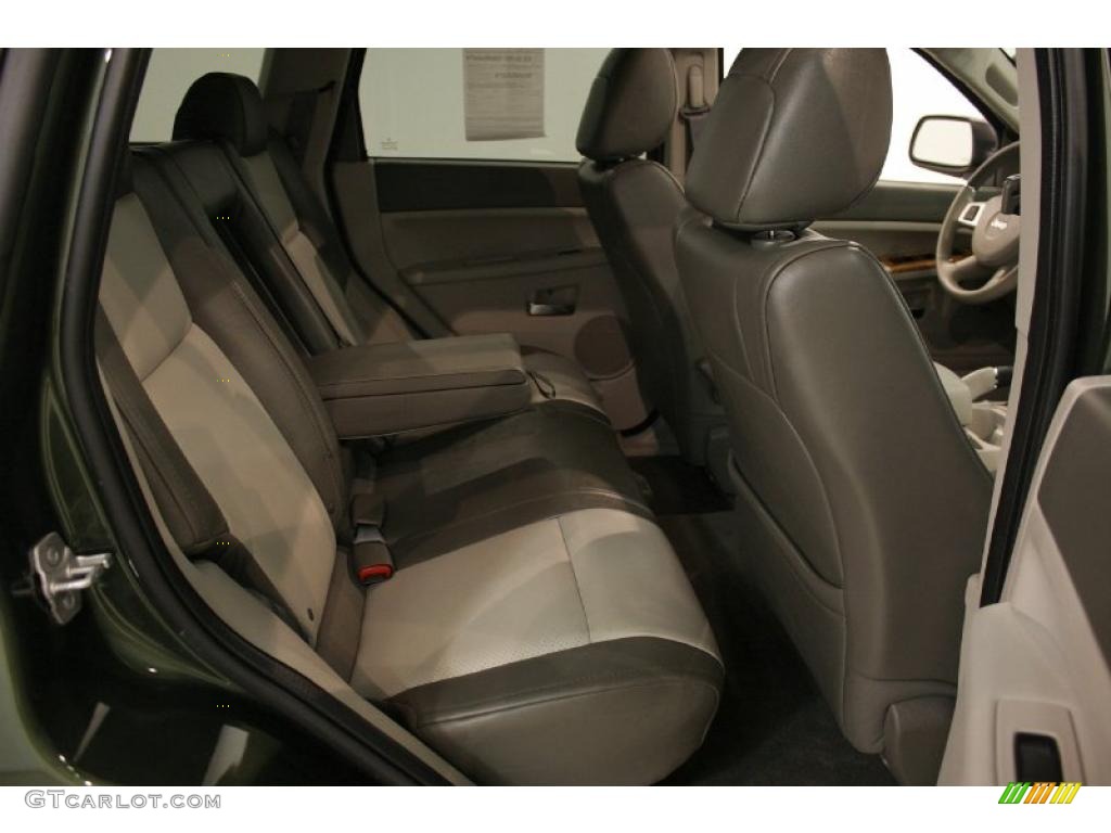 2008 Grand Cherokee Limited 4x4 - Jeep Green Metallic / Dark Khaki/Light Graystone photo #24