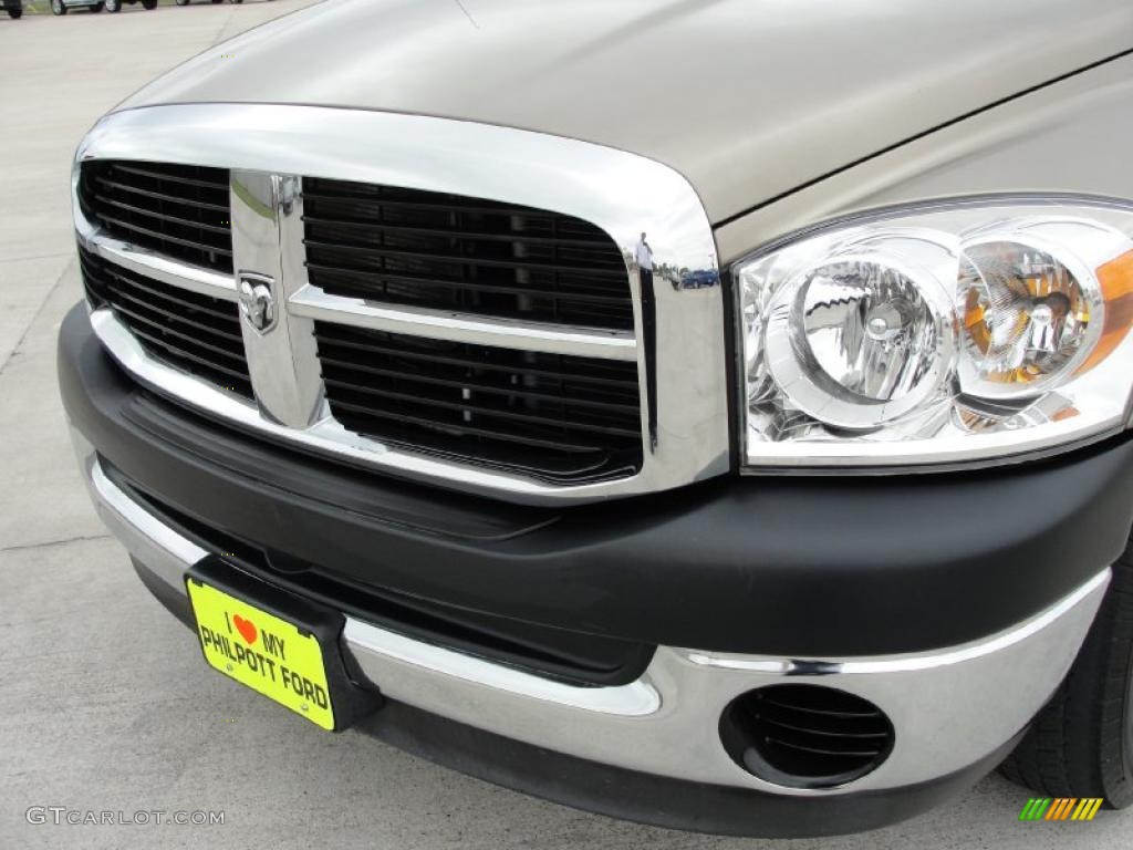 2007 Ram 1500 ST Regular Cab - Light Khaki Metallic / Khaki Beige photo #11