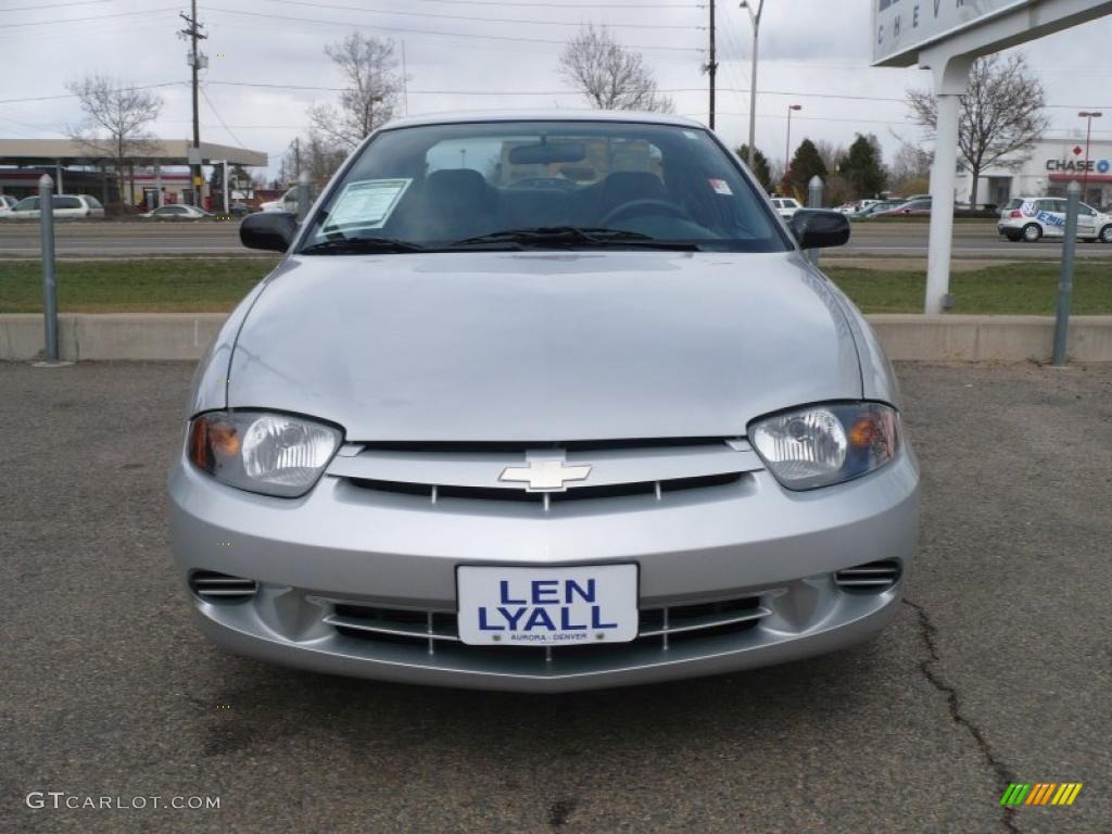 2003 Cavalier Coupe - Ultra Silver Metallic / Graphite Gray photo #2