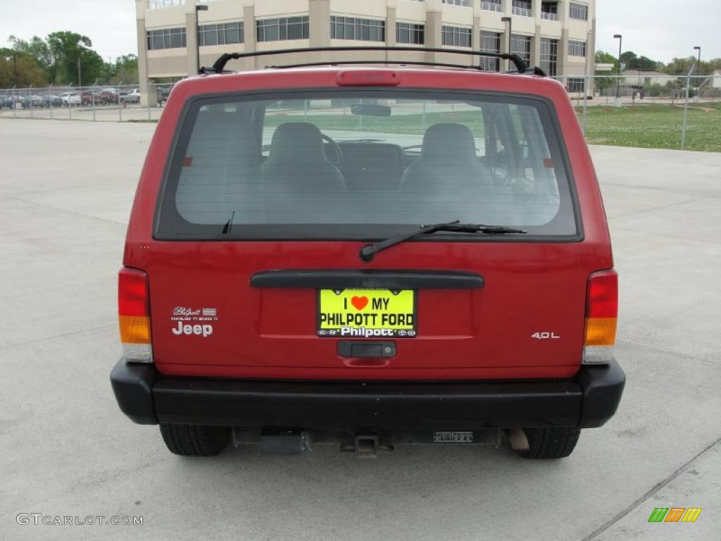 1998 Cherokee Classic 4x4 - Chili Pepper Red Pearl / Mist Gray photo #4