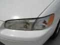 1999 Super White Toyota Camry LE  photo #10