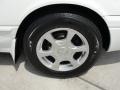 Super White - Camry LE Photo No. 15
