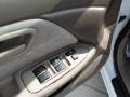 Super White - Camry LE Photo No. 30