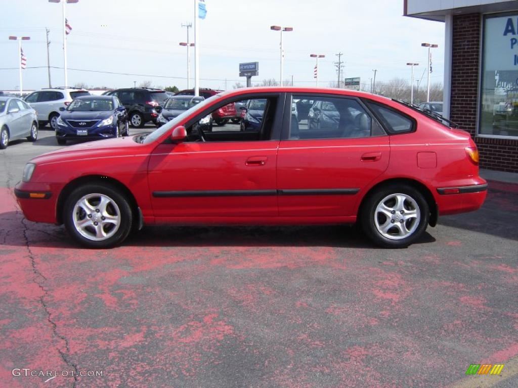 2002 Elantra GT Hatchback - Rally Red / Dark Gray photo #2