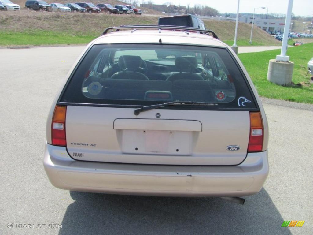 1999 Escort SE Wagon - Mocha Frost Metallic / Medium Prairie Tan photo #3