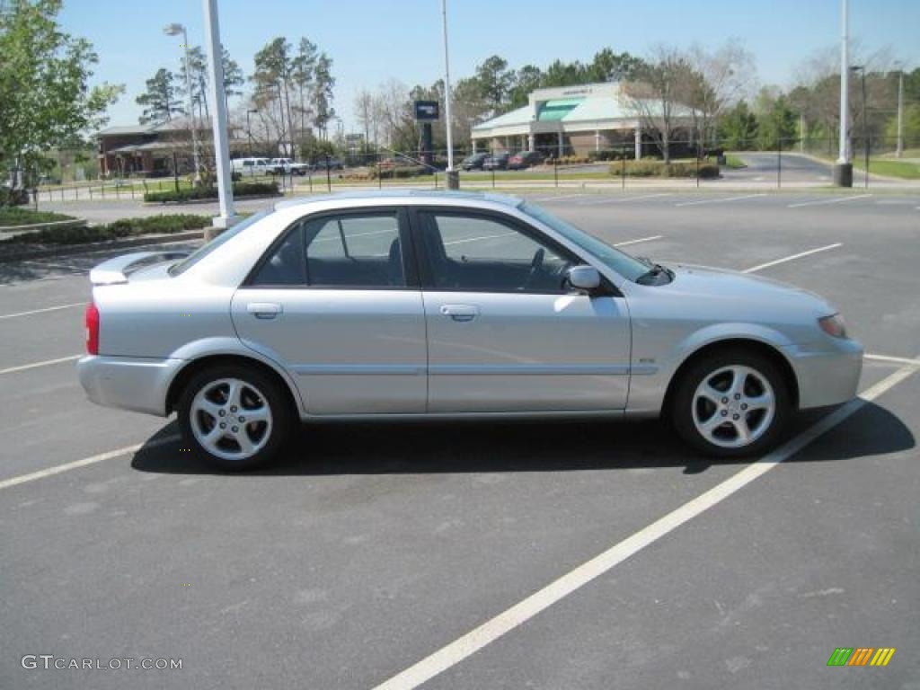 2002 Protege LX - Sunlight Silver Metallic / Off Black photo #21