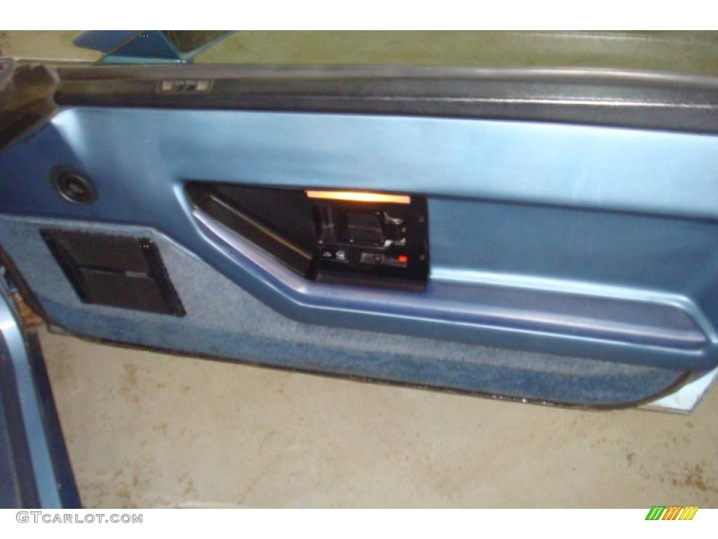1984 Corvette Coupe - Light Blue Metallic / Medium Blue photo #12