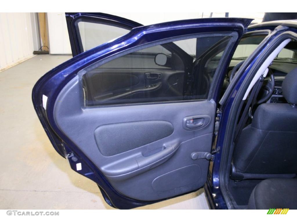 2005 Neon SXT - Midnight Blue Pearlcoat / Dark Slate Gray photo #24