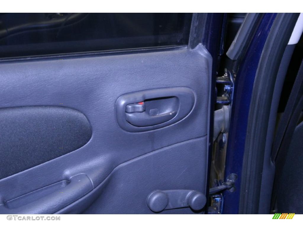 2005 Neon SXT - Midnight Blue Pearlcoat / Dark Slate Gray photo #25