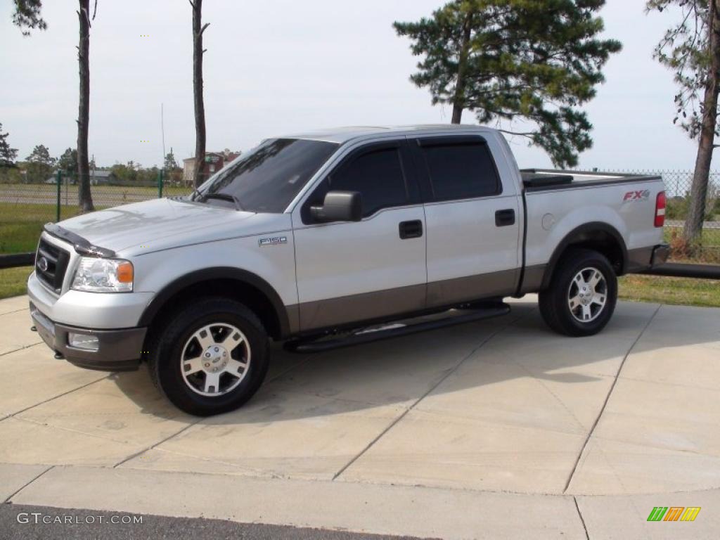 2005 F150 FX4 SuperCrew 4x4 - Silver Metallic / Medium Flint/Dark Flint Grey photo #16